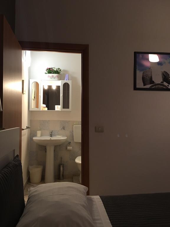 Platamone Rooms Catania Bagian luar foto
