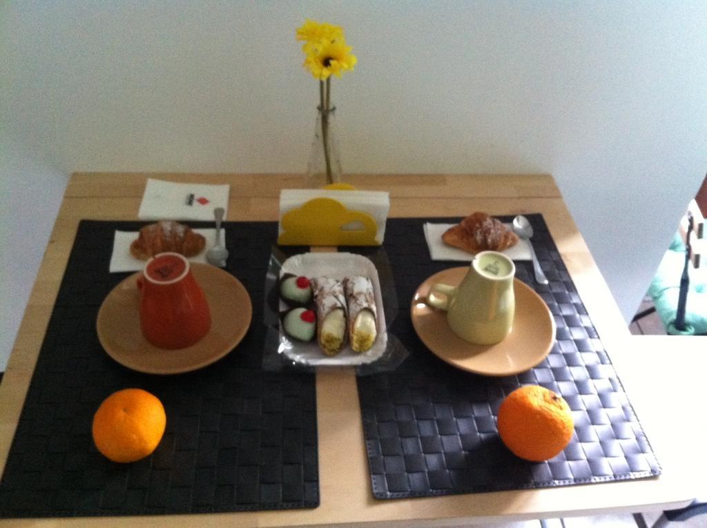Platamone Rooms Catania Bagian luar foto